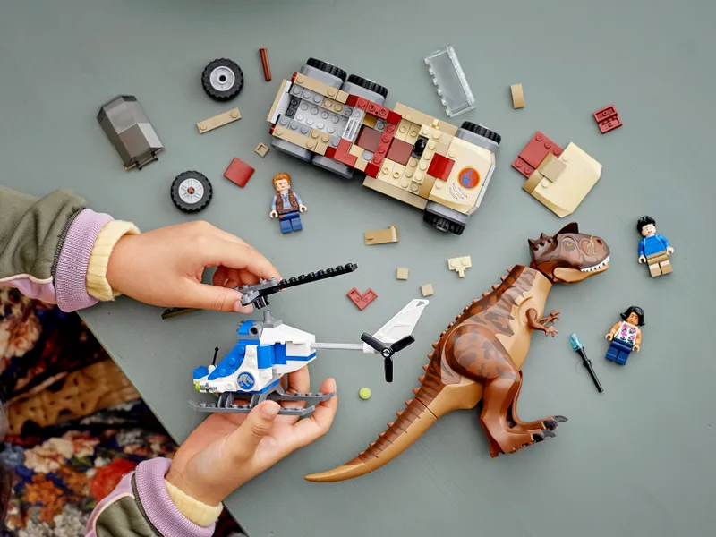 Carnotaurus Dinosaur Chase
